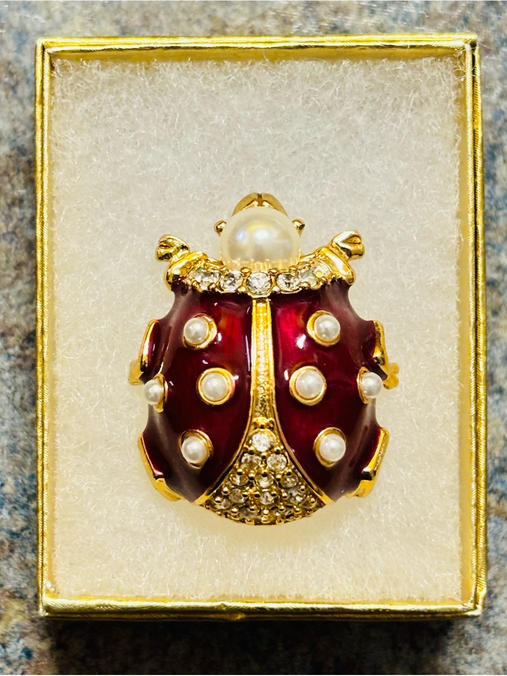 Ciner MMA Metropolitan Museum of Art Ladybug Brooch